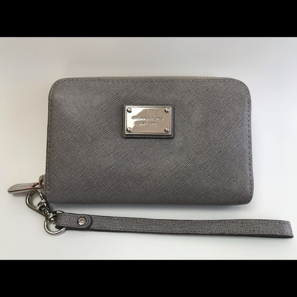 Grey Michael Kors Wristlet - Picture 1 of 8